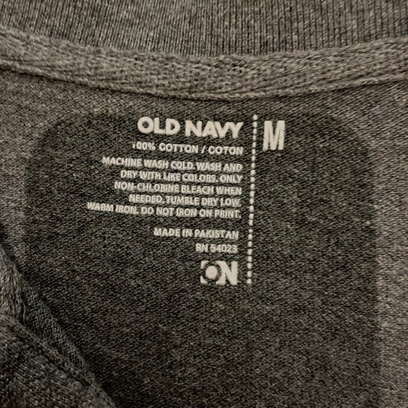Old Navy, medium collared tshirt - Picture 1 of 3